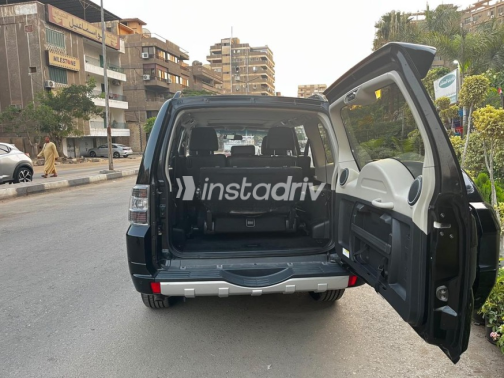 Mitsubishi Pajero 2019 Black Automatic Used for Sale in Nasr city - 7