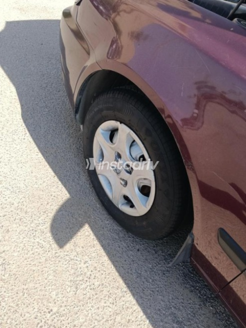 Hyundai Verna 2014 Dark Red Automatic Used for Sale in 6 October - 10