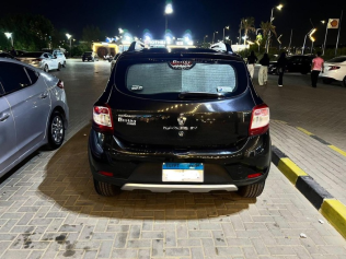 Renault Sandero Step Way 2016 Black Automatic Used for Sale in Sheikh Zayed City
