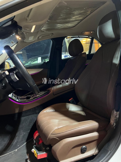 Mercedes E 200 2021 White Automatic Used for Sale in Greater Cairo ( Cairo + Giza) - 3