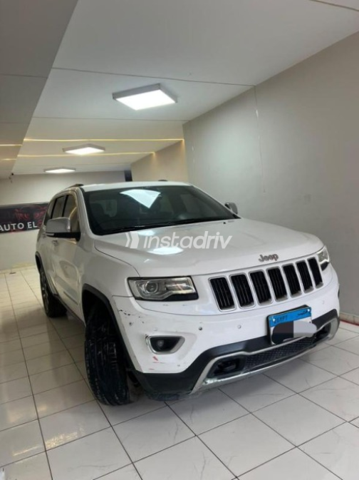 Jeep Grand Cherokee 2017 White Automatic Used for Sale in 6 October - 7