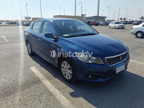 بيجو 301 2020 أزرق أوتوماتيك مستعملة للبيع في المعادى - 5