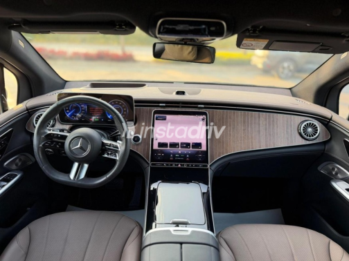 مرسيدس E 350 2024 أسود أوتوماتيك مستعملة للبيع في مدينة الشيخ زايد - 4