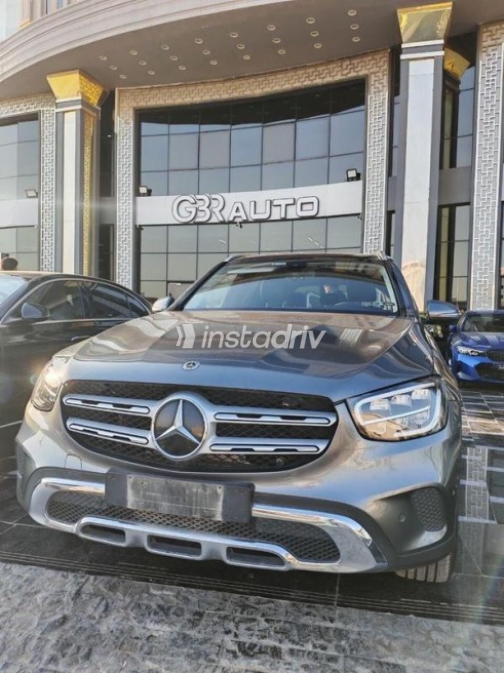 Mercedes GLC 200 2022 Gray Automatic Used for Sale in Cairo - 7