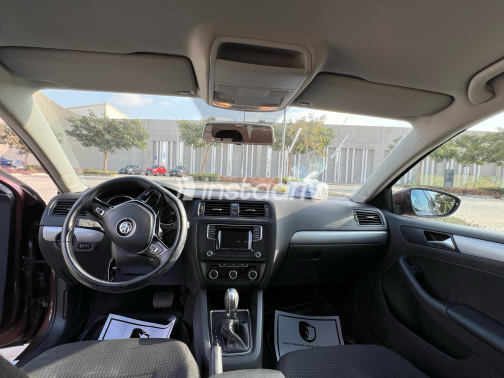 Volkswagen Jetta 2017 Bronze Automatic Used for Sale in Greater Cairo ( Cairo + Giza) - 4