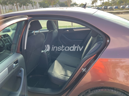 Volkswagen Jetta 2017 Bronze Automatic Used for Sale in Greater Cairo ( Cairo + Giza) - 8