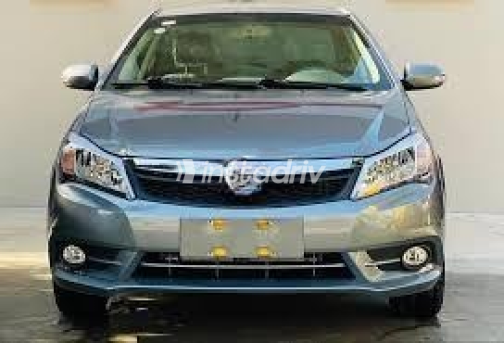 Byd F3 2023 Silver Manual Used for Sale in 10th of Ramadan - 2