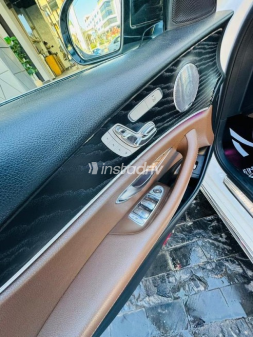 Mercedes E 180 2019 White Automatic Used for Sale in Damietta - 10