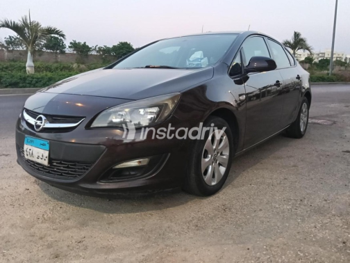 Opel Astra 2015 Brown Automatic Used for Sale in Cairo - 1