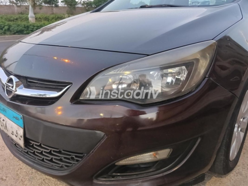 Opel Astra 2015 Brown Automatic Used for Sale in Cairo - 2