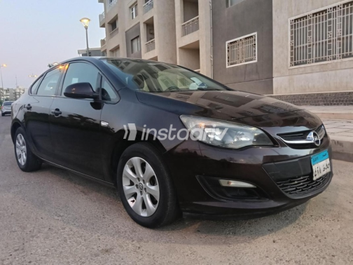 Opel Astra 2015 Brown Automatic Used for Sale in Cairo - 4