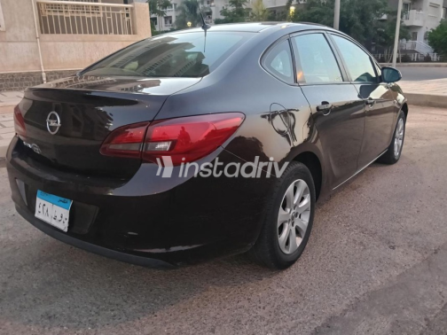 Opel Astra 2015 Brown Automatic Used for Sale in Cairo - 5