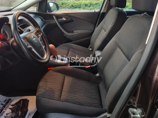 Opel Astra 2015 Brown Automatic Used for Sale in Cairo - 10