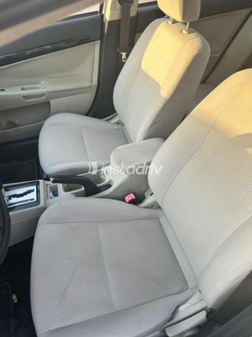 Mitsubishi Lancer 2017 White Automatic Used for Sale in Cairo - 8
