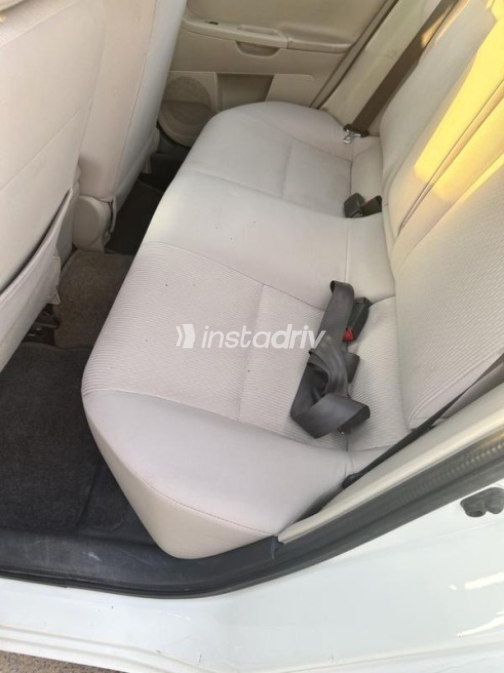 Mitsubishi Lancer 2017 White Automatic Used for Sale in Cairo - 9