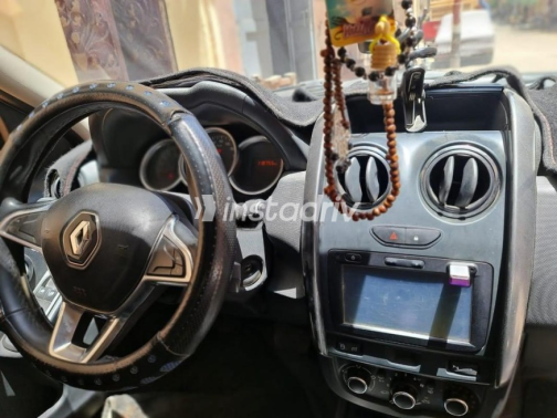 Renault Duster 2018 Silver Automatic Used for Sale in Sohag - 5