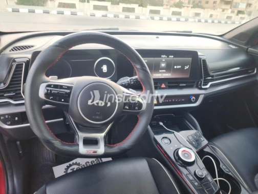 Kia Sportage 2024 Burgundy Automatic Used for Sale in El Haram - 3