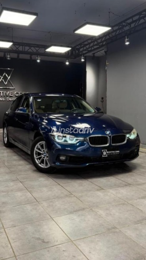 BMW 318 2019 Dark Blue Automatic Used for Sale in Cairo - 2