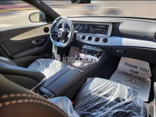 Mercedes E 200 2023 Black Automatic Used for Sale in Cairo - 2