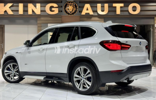 BMW X1 2017 White Automatic Used for Sale in Cairo - 6