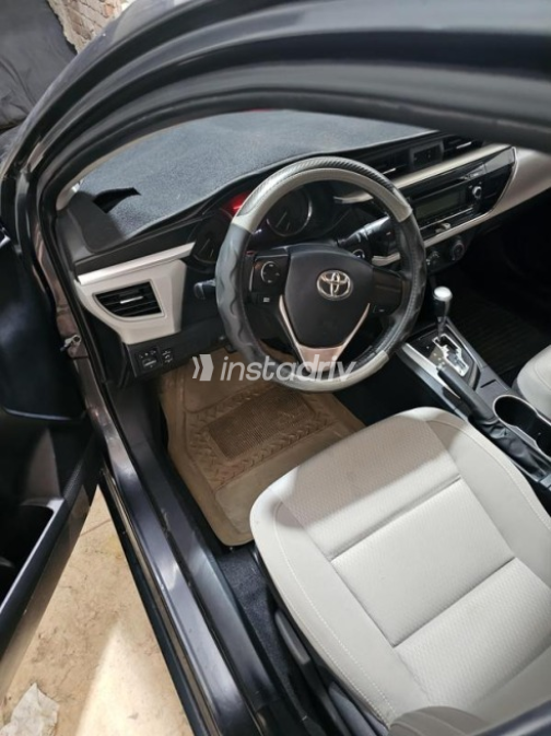 Toyota Corolla 2015 Bronze Automatic Used for Sale in Greater Cairo ( Cairo + Giza) - 1