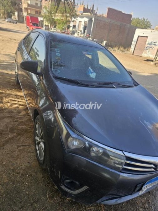 Toyota Corolla 2015 Bronze Automatic Used for Sale in Greater Cairo ( Cairo + Giza) - 9