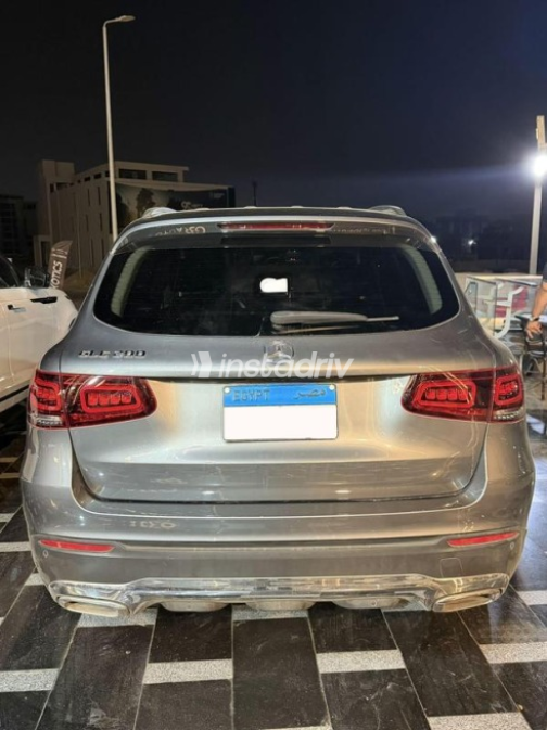 Mercedes GLC 200 2022 Gray Automatic Used for Sale in Cairo - 3