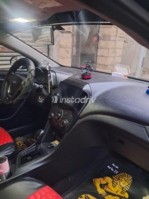 شيرى اريزو 5 2021 أسود أوتوماتيك مستعملة للبيع في القاهرة - 1