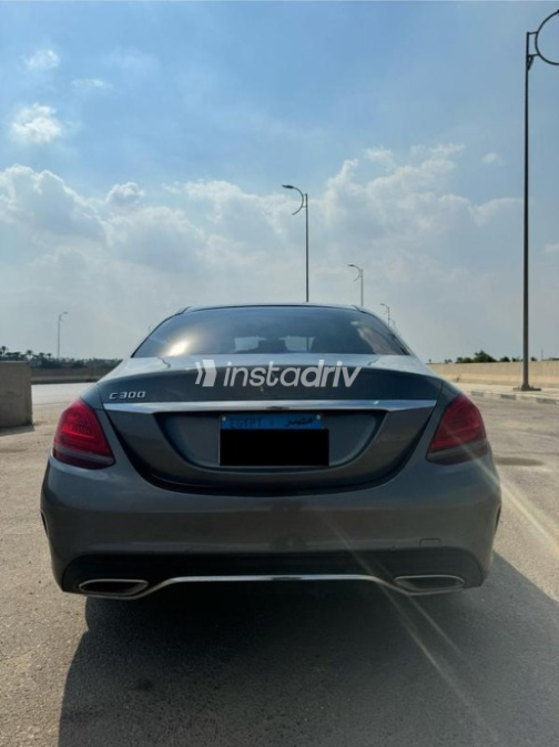 Mercedes 300 2020 Silver Automatic Used for Sale in Giza - 3