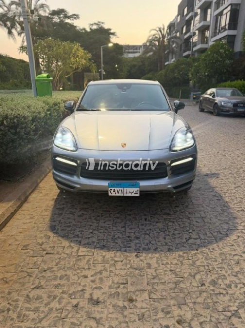 Porsche Cayenne 2020 Silver Automatic Used for Sale in Nasr city - 2