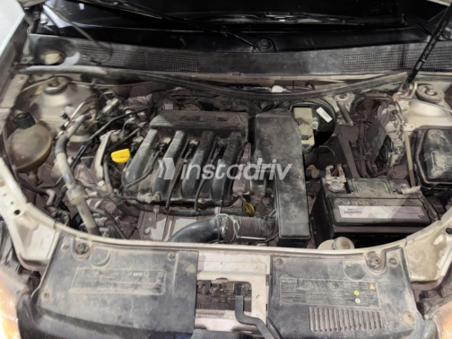 Renault Logan 2016 Silver Automatic Used for Sale in Giza - 3
