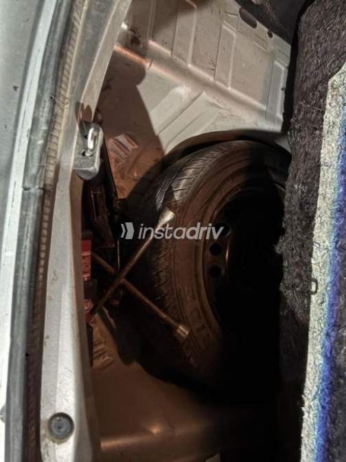 Renault Logan 2016 Silver Automatic Used for Sale in Giza - 6