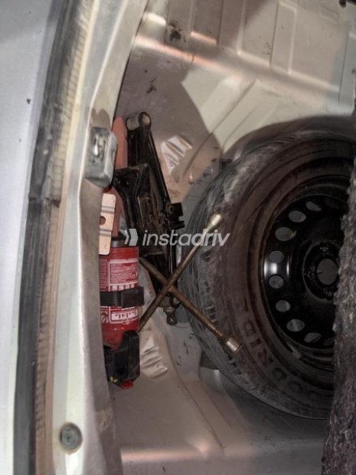Renault Logan 2016 Silver Automatic Used for Sale in Giza - 7
