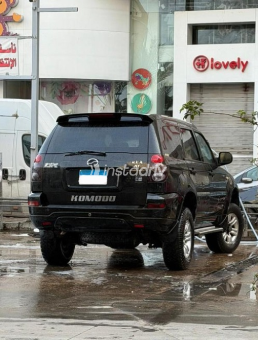 جيب كومودو 2009 أسود أوتوماتيك مستعملة للبيع في الإسكندرية - 2