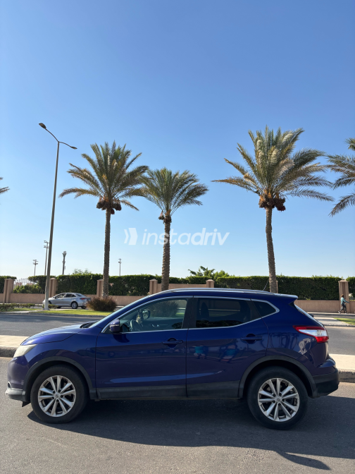 Nissan Qashqai 2017 Blue Automatic Used for Sale in Greater Cairo ( Cairo + Giza) - 3