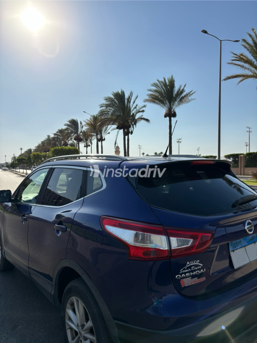 Nissan Qashqai 2017 Blue Automatic Used for Sale in Greater Cairo ( Cairo + Giza) - 6
