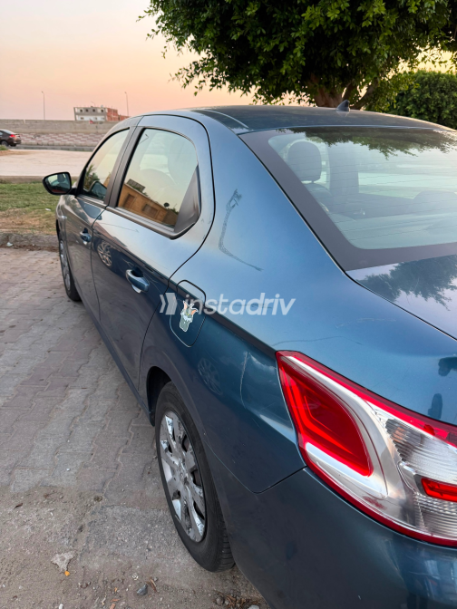 Peugeot 301 2017 White Manual Used for Sale in Greater Cairo ( Cairo + Giza) - 4