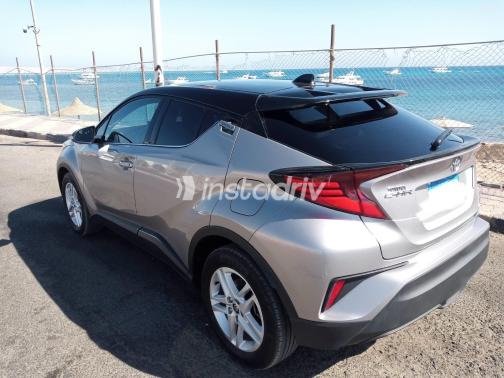 تويوتا C-HR 2021 فضي أوتوماتيك مستعملة للبيع في القاهرة الكبرى ( القاهرة - الجيزة) - 10