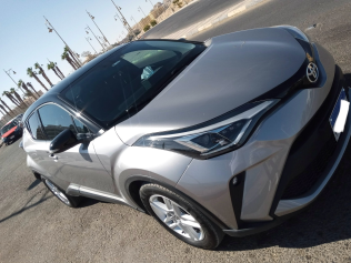 تويوتا C-HR 2021 فضي أوتوماتيك مستعملة للبيع في القاهرة الكبرى ( القاهرة - الجيزة)