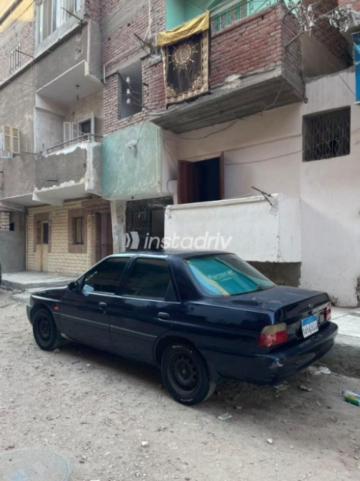 Ford Escort 1998 Dark Blue Manual Used for Sale in Ismailia - 1