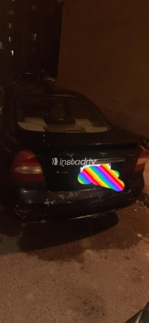Daewoo Nubira 2 2004 Black Manual Used for Sale in Cairo - 3