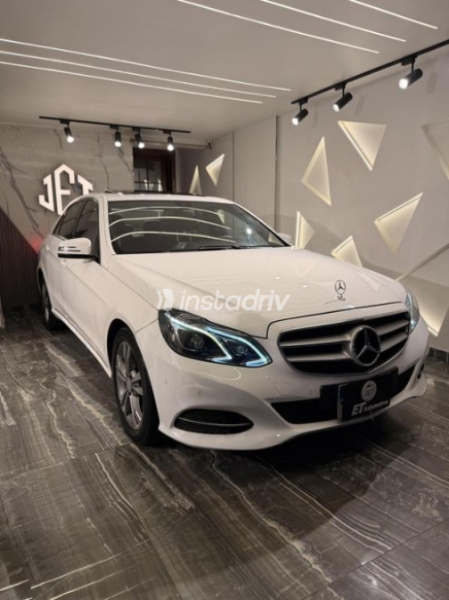 Mercedes E 200 2014 White Automatic Used for Sale in Nasr city - 2