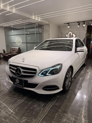 Mercedes E 200 2014 White Automatic Used for Sale in Nasr city