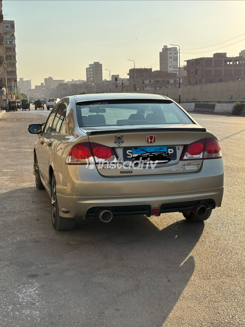 Honda Civic 2008 Gold Automatic Used for Sale in Greater Cairo ( Cairo + Giza) - 9