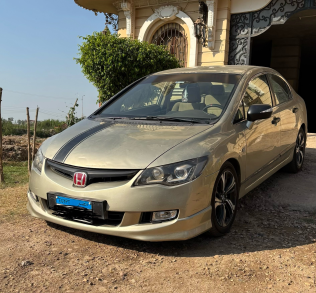 Honda Civic 2008 Gold Automatic Used for Sale in Greater Cairo ( Cairo + Giza)