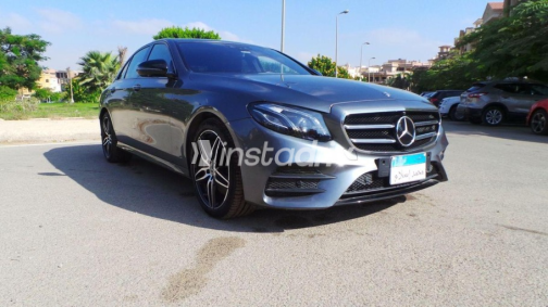 مرسيدس E 350 2018 فضي أوتوماتيك مستعملة للبيع في 6 أكتوبر - 1