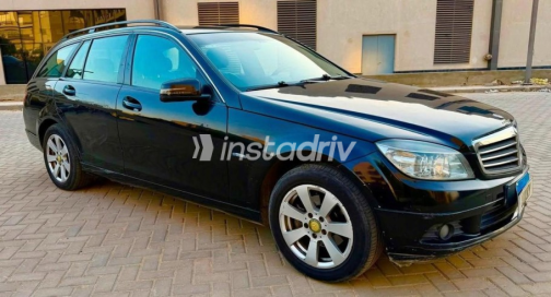 Mercedes C 180 2009 Black Automatic Used for Sale in Cairo - 5