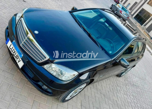 Mercedes C 180 2009 Black Automatic Used for Sale in Cairo - 7