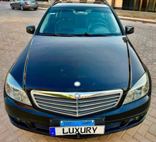 Mercedes C 180 2009 Black Automatic Used for Sale in Cairo