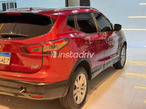 Nissan Qashqai 2017 Red Automatic Used for Sale in Cairo - 7